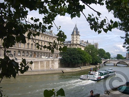 P1600657