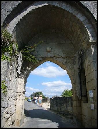 P1670889