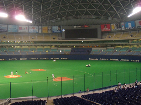 グランド整備中