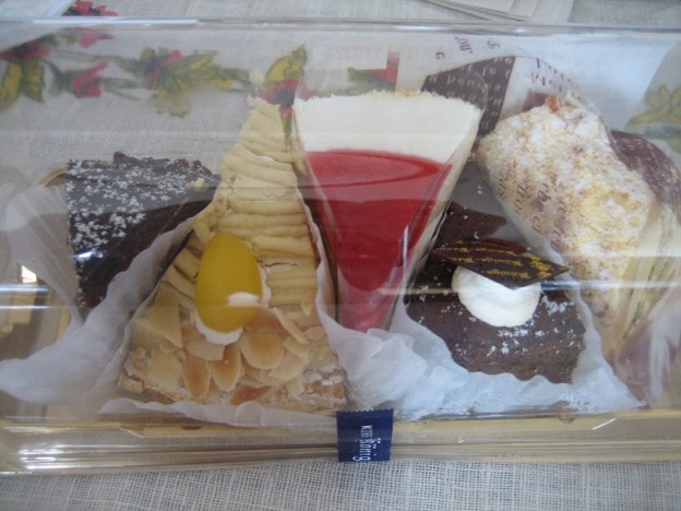 ケーニヒスクローネの５種類入りケーキ