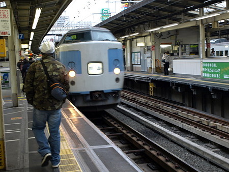 １８９系（横浜駅９番線）