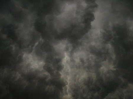 イメージ 雷雲の底