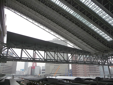 101113-大阪駅 (3)