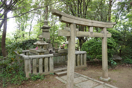徳島藩主蜂須賀家墓所〔万年山墓所〕 （正勝の墓）- 07