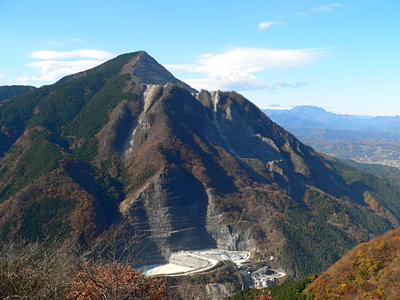 武甲山